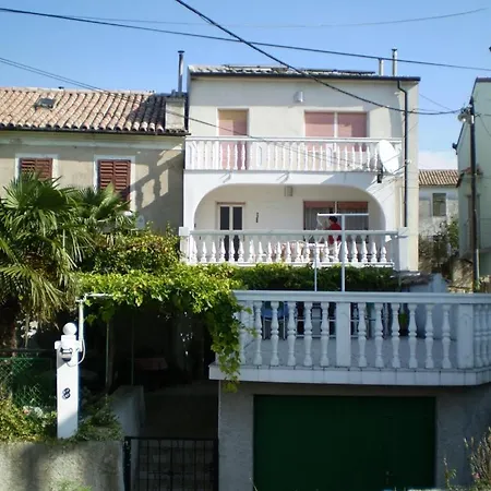 In With Terrace, Air Conditioning, Wifi, Washing Machine 3541-5 شقة